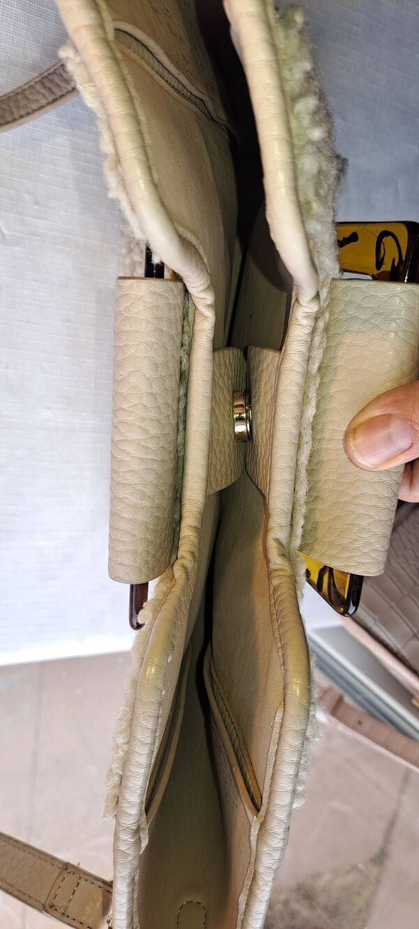 Cream Sherpa Faux Leather Crossbody Bag with Tortoise Handles Adjustable Strap - Picture 3 of 7